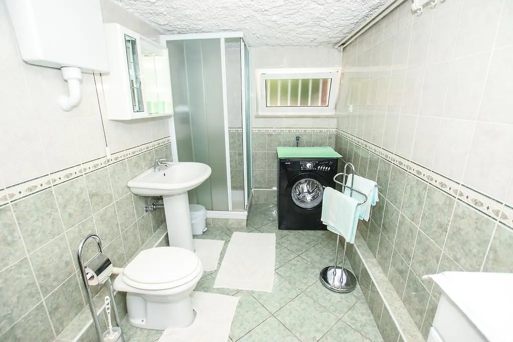 Apartment Velina Porec 0*,